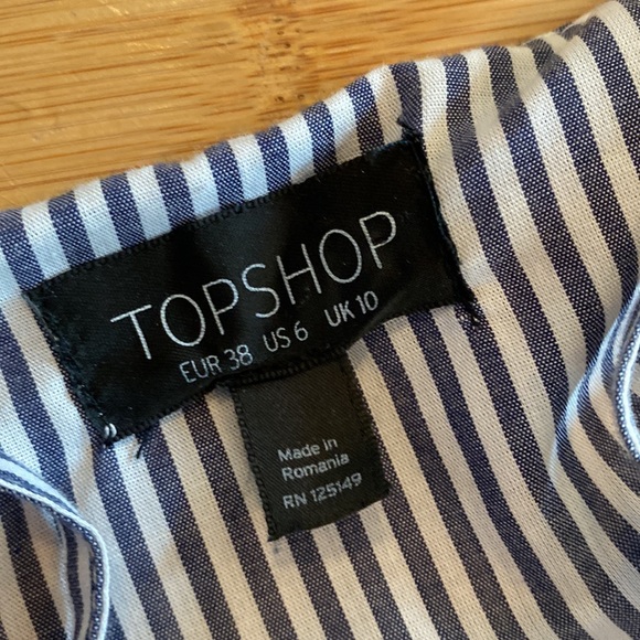 NWOT TopShop Cold Shoulder Top Blue and White Stripe - Size 6 - Picture 6 of 6